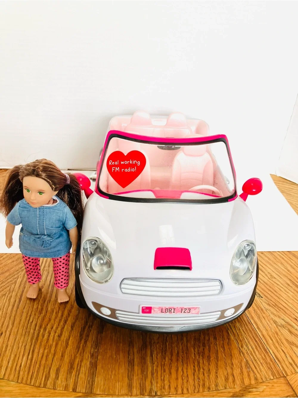 Battat Lori Go Everywhere Convertible Car With Working Radio & 6.5in Nadene Doll